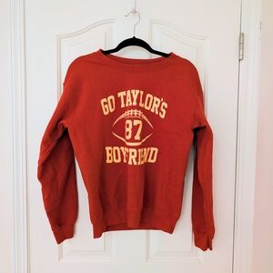 Go Taylor's Boyfriend Red Women's Sweater